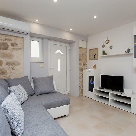 Kaštela Studio Apartman "Brce" מראה חיצוני תמונה