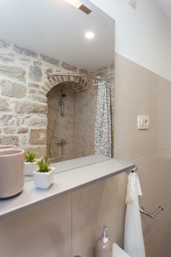 Kaštela Studio Apartman "Brce" מראה חיצוני תמונה
