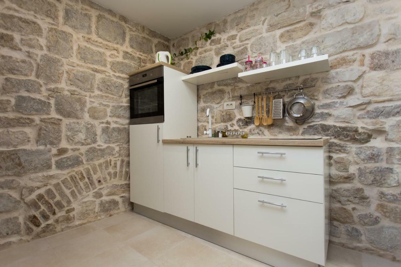 Kaštela Studio Apartman "Brce" מראה חיצוני תמונה
