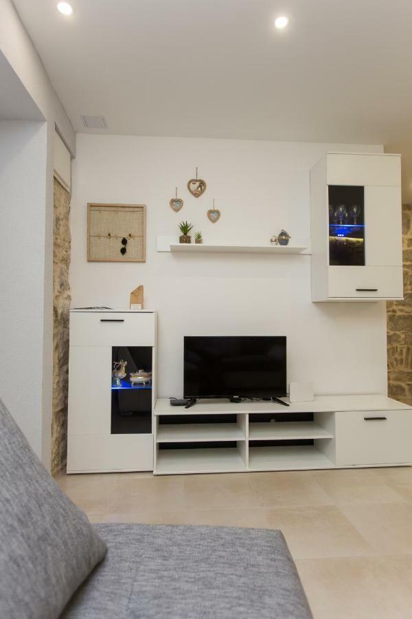 Kaštela Studio Apartman "Brce" מראה חיצוני תמונה