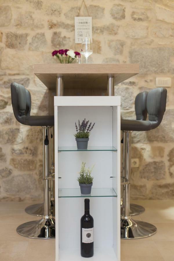 Kaštela Studio Apartman "Brce" מראה חיצוני תמונה